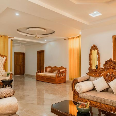 Restnation By The Staycationer Dehradun Exterior photo